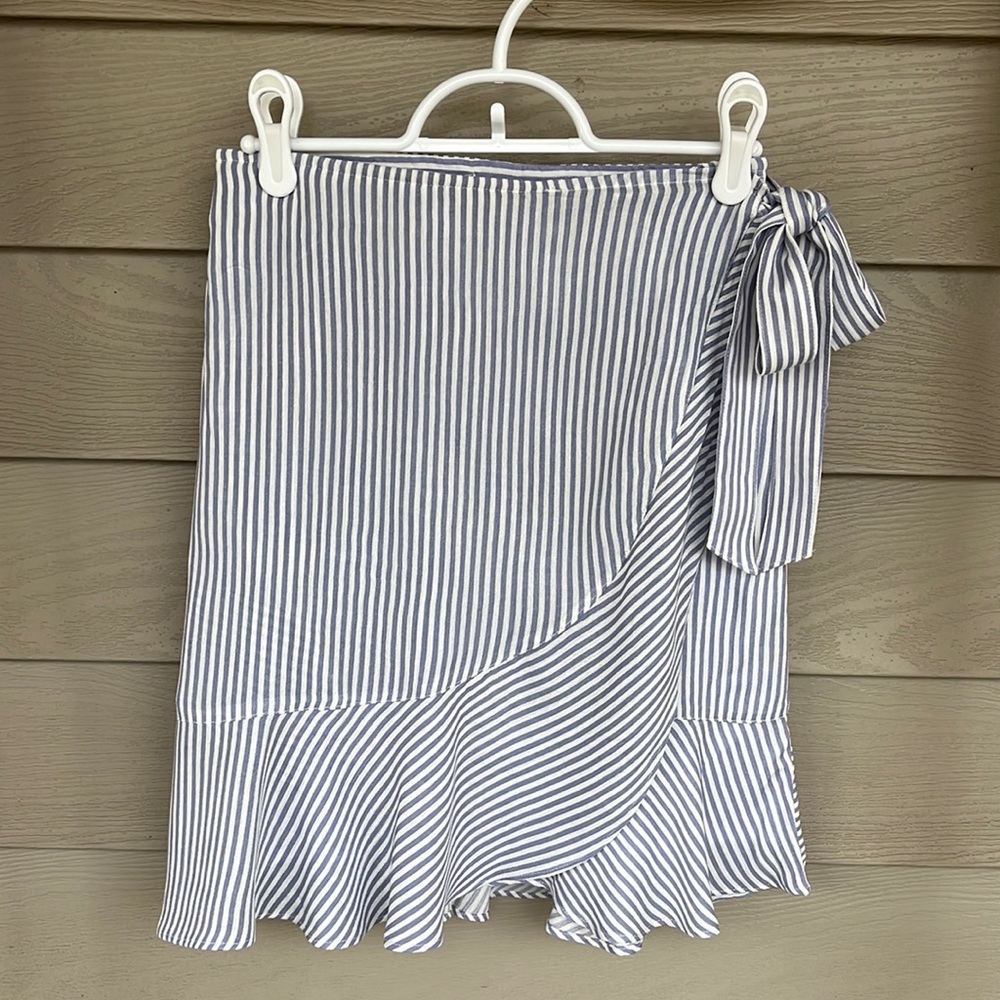 Abercrombie & Fitch lined Oxford blue stripe skirt with side zip & tie enclosure